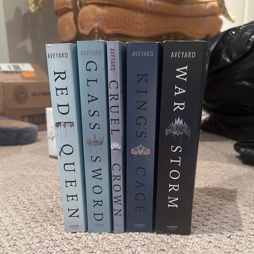 The Red Queen series by Victoria Aveyard
